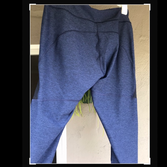OUTDOOR VOICES Warm Up 3/4 Legging; Blue/Charcoal; XL - Picture 4 of 8